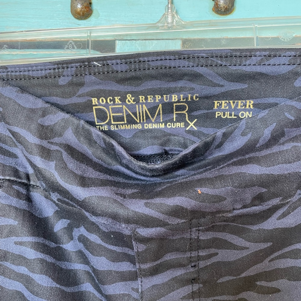 Rock & Republic Denim RX - Picture 3 of 4